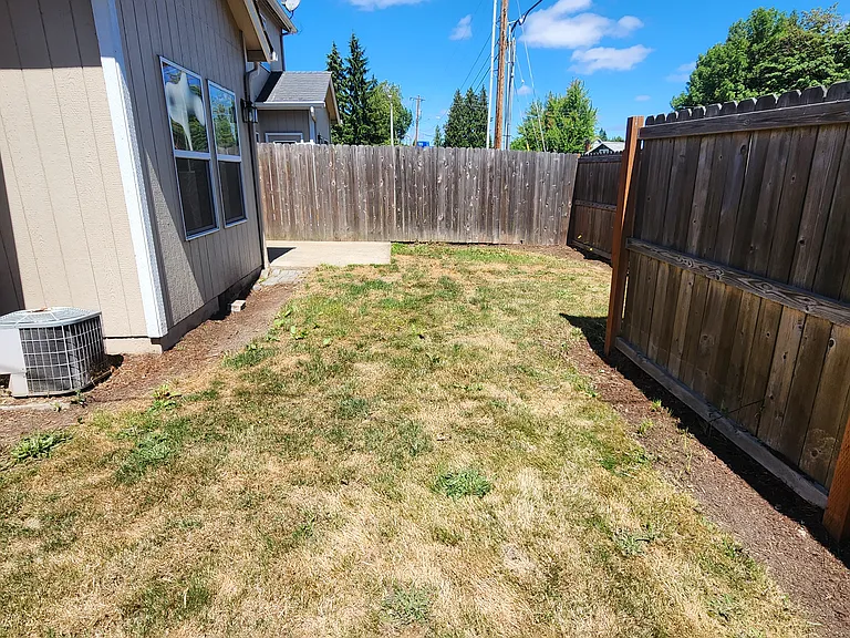 1838 Alder Dr NE — Photo 16