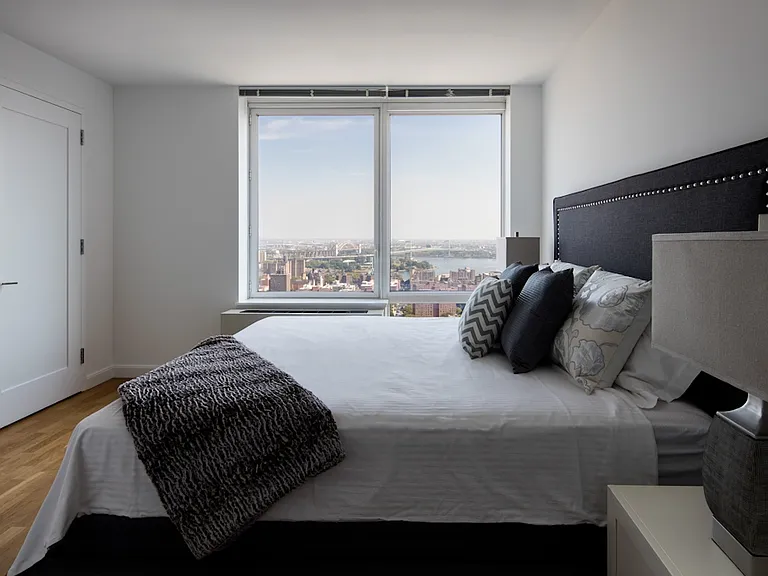 1214 5th Ave #22B — Photo 4