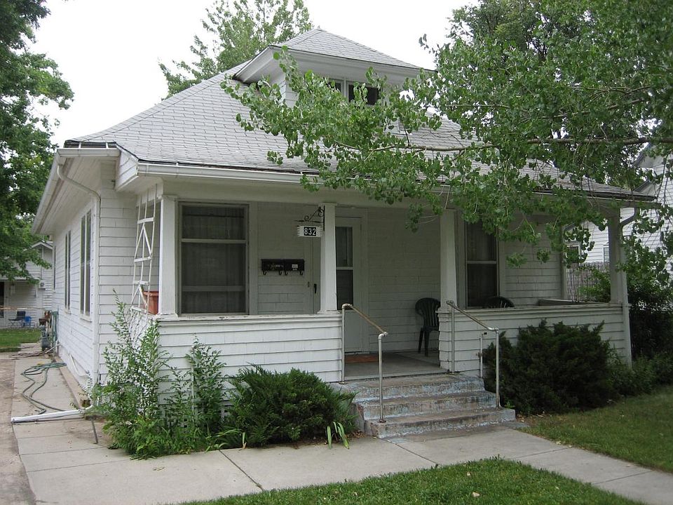 exterior to be repainted--coming soon!