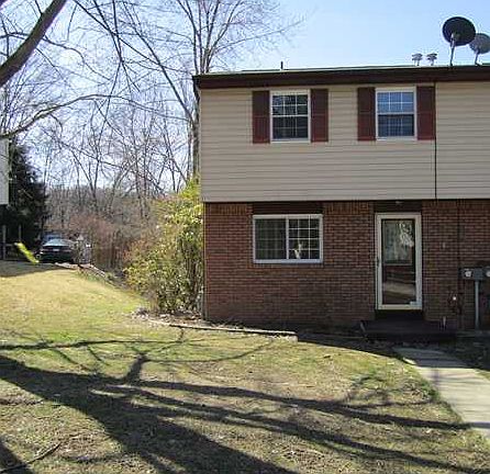 2nd image of 199B White Oak Dr
