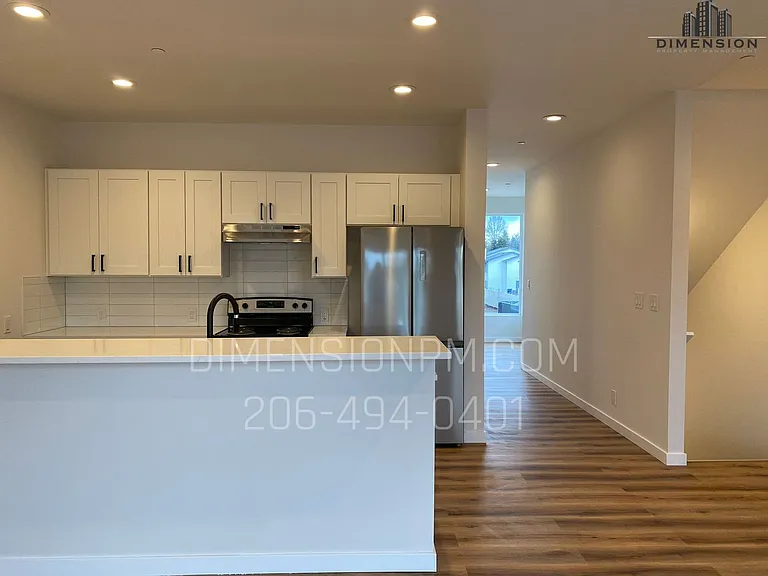 2025 M St NE — Photo 25