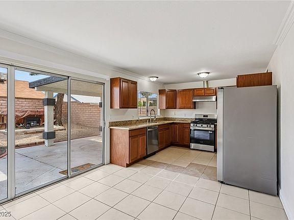 3rd image of 7000 Paddington Way