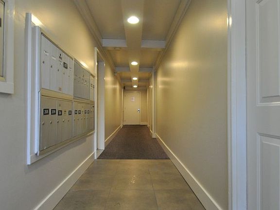 5th image of 1717 12th Ave APT 202