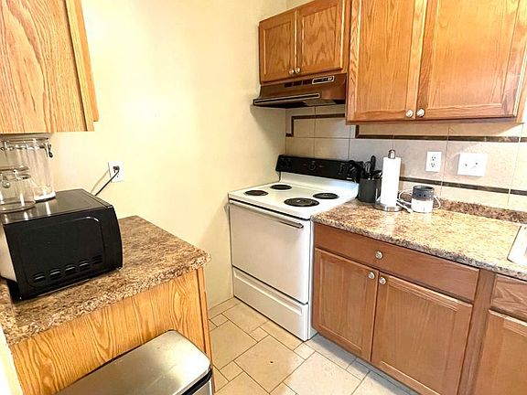 3rd image of N111W15835 Vienna Ct #22