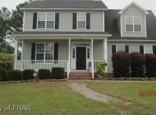 116 Cross Creek Dr, Raeford, NC 28376