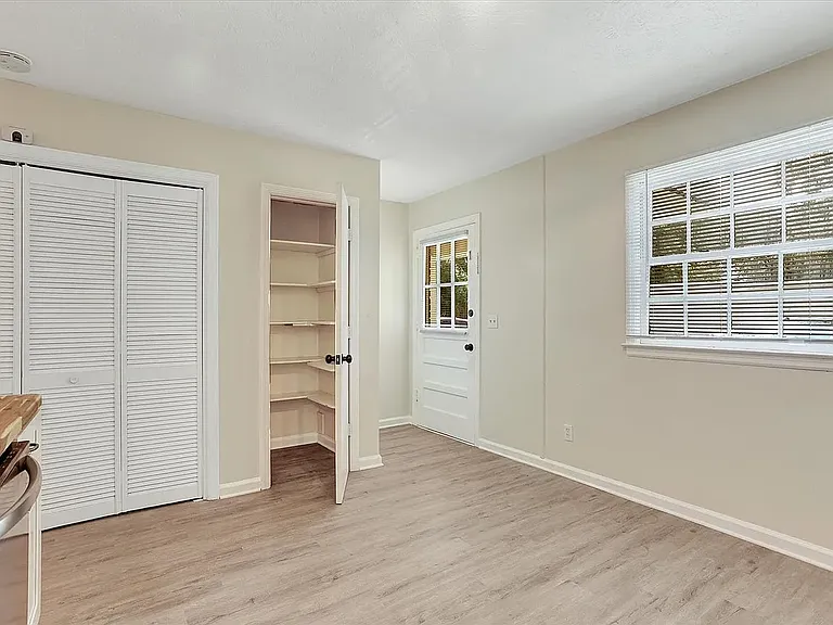 3 Berkeley Pl #3B — Photo 7