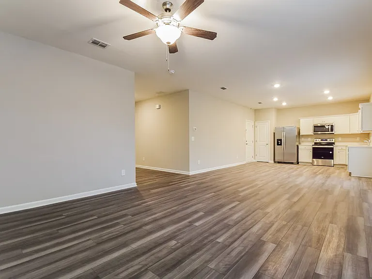 525 Knightsbridge Ln — Photo 6