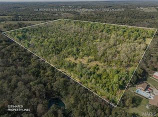 1444 Yellow Rock Rd, De Soto, MO 63020