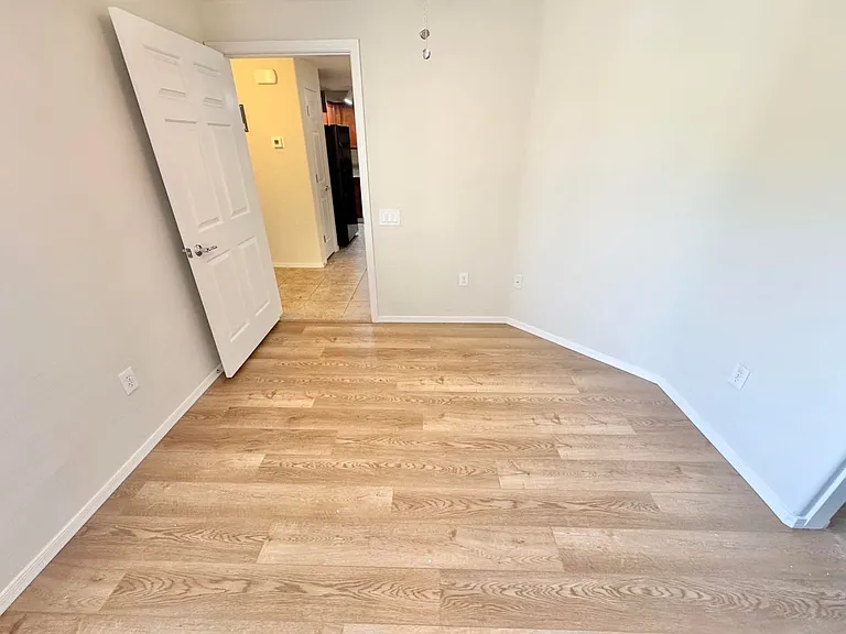 6868 Sky Pointe Dr #1036 — Photo 16