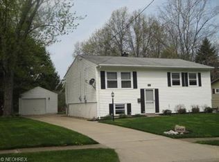 3684 N Santom Rd, Stow, OH 44224