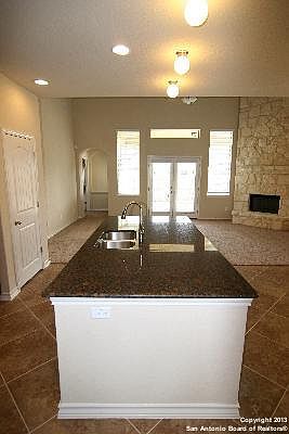 5th image of 221 Dove Hill