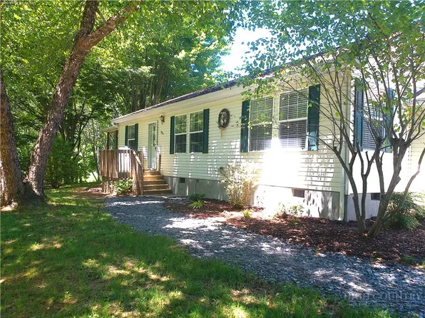 301 Tailor Made Ranch Road, West Jefferson, NC 28694