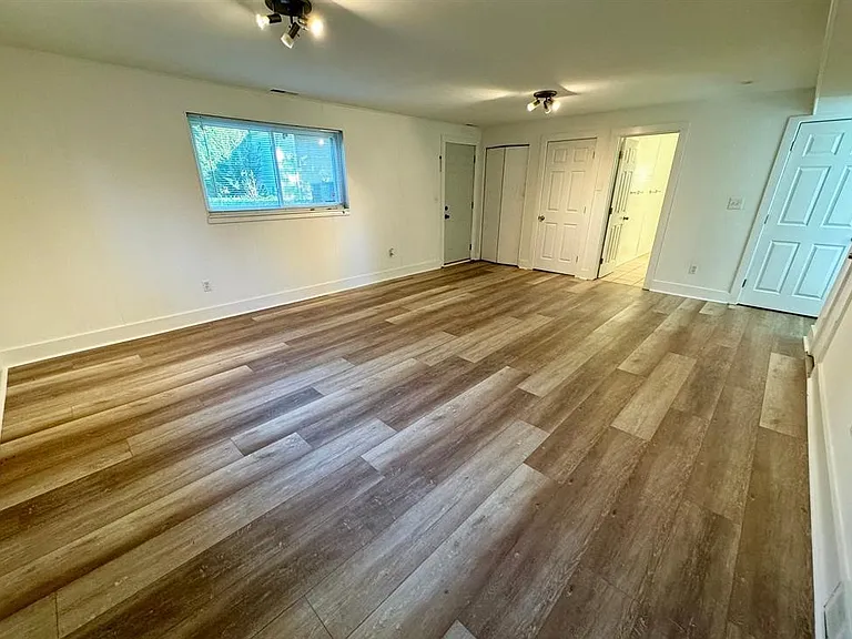 118 W Lawrence Ave — Photo 23