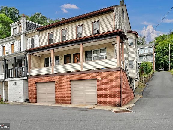 3rd image of 300-302 Westwood St