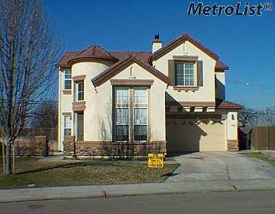 1st image of 695 Fribourg Ln