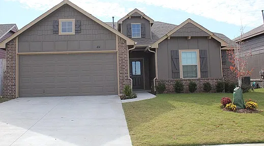 4114 W 105th St - Cute 3/2/2 in Southern Reserve, Jenks! Comm. Pool — Photo 1