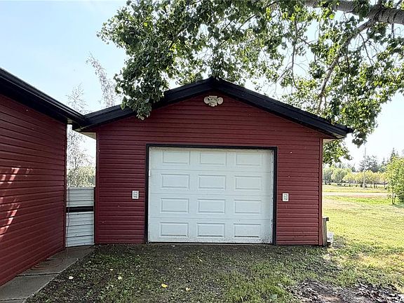 4th image of 706 Park DRIVE