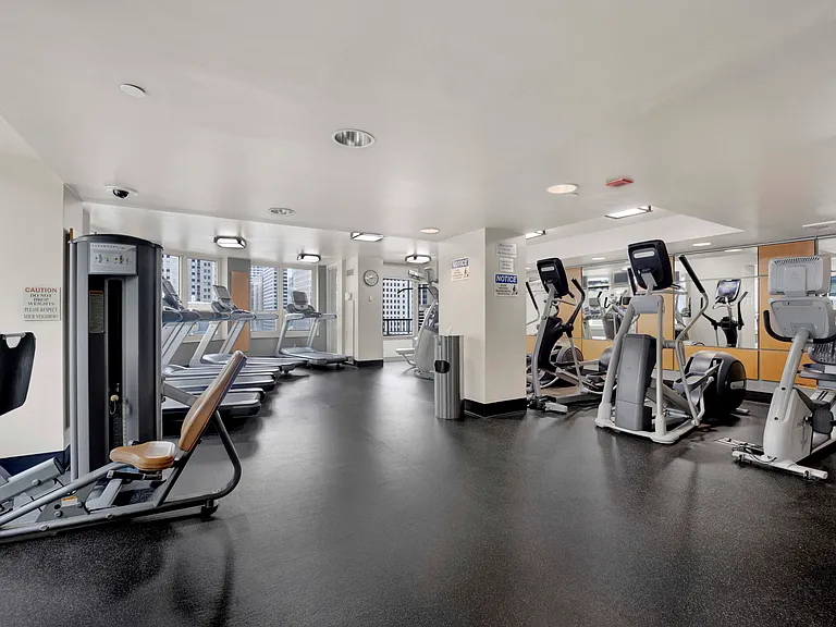 345 N La Salle Dr #1910 — Photo 23