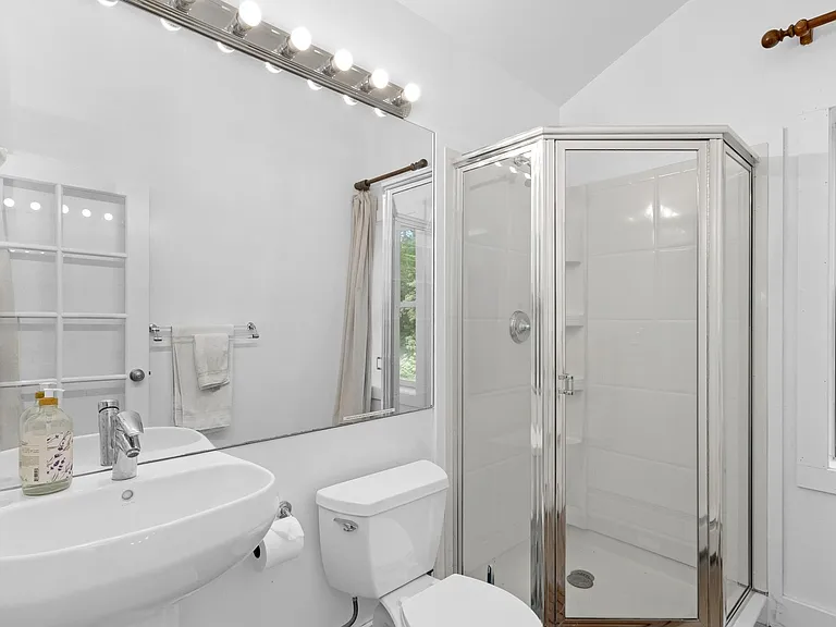 232 Norfolk Dr — Photo 27