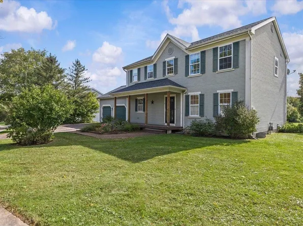 6 Weathersfield Bow, Essex, VT 05452