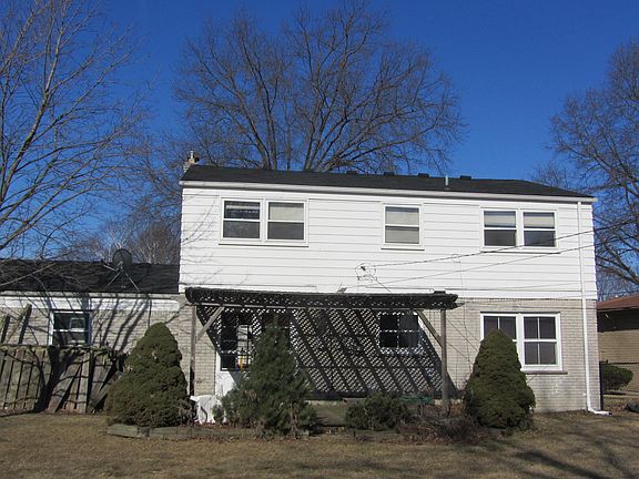 2nd image of 340 Norborne Ave
