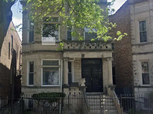 3839 W Jackson Blvd #1, Chicago, IL 60624