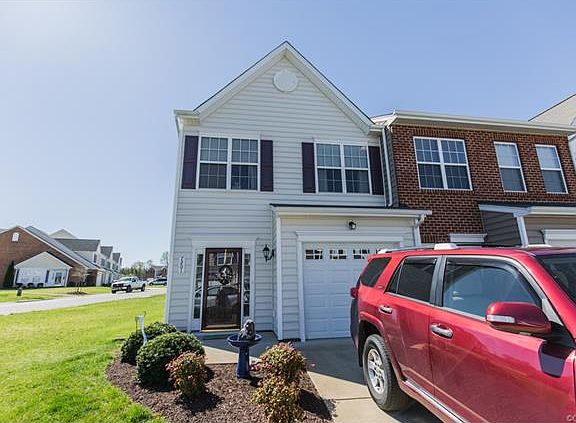 2nd image of 7201 Jackson Arch Dr #0