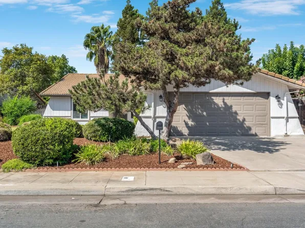 94 N Baron Ave, Clovis, CA 93612