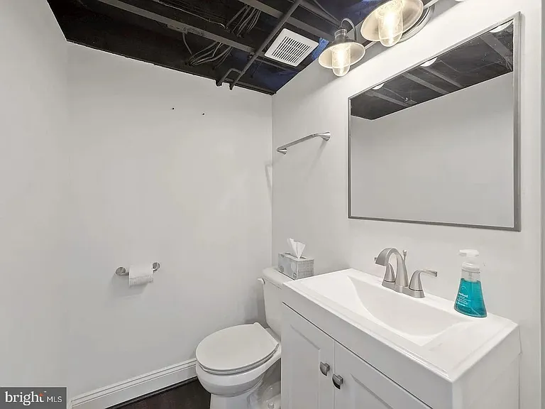 2605 Arcola Ave — Photo 26