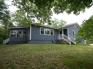 566 Main St, Sandown, NH 03873