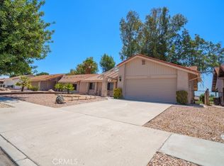 1925 Silver Oak Way, Hemet, CA 92545