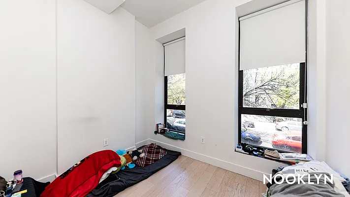 Rented by Nooklyn NYC LLC | media 7