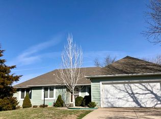 6260 SW 25th St, Topeka, KS 66614