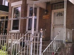 6706 S Eberhart Ave, Chicago, IL 60637