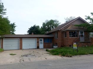 112 Maple St, Phillipsburg, KS 67661