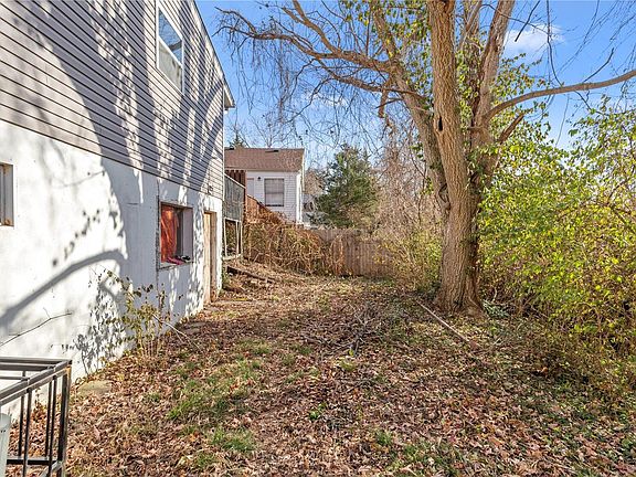 3rd image of 9839 Jeffrey Dr