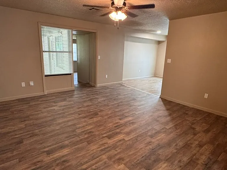 608 SW 13th St — Photo 5