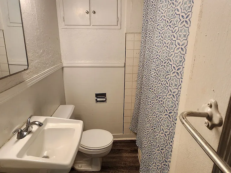 421 South Chestnut Street — Photo 12