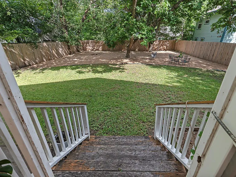 3305 Harris Park Ave — Photo 31