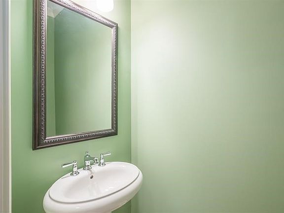 5th image of 3635 E Paces Cir NE Unit 1404