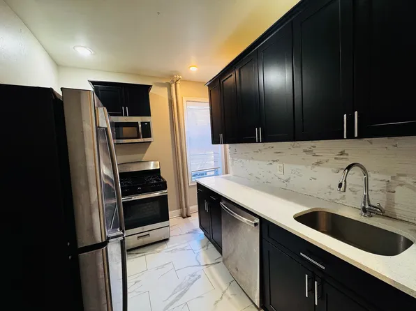 154 Bergen Avenue image 1 of 8