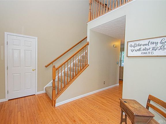 3rd image of 650 Harpwood Dr