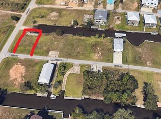 100 Edith Dr, Bay Saint Louis, MS 39520
