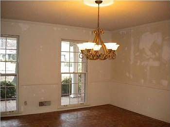 3rd image of 3928 Somerset Pl