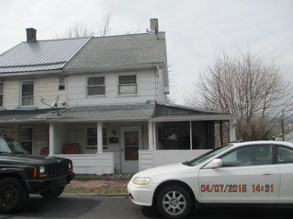 1102 4th Ave, Altoona, PA 16602