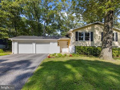 220 Falcon Dr, Pasadena, MD, 21122