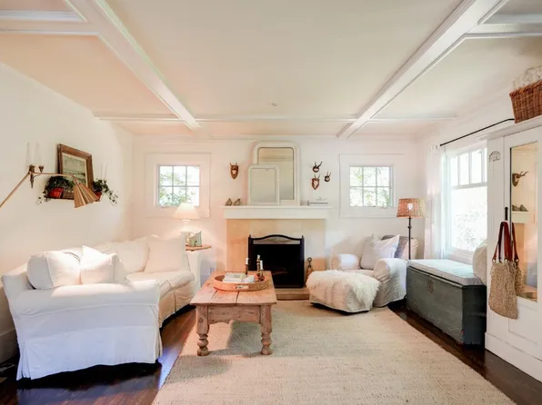 1125 Sir Francis Drake Boulevard, San Anselmo, CA 94960