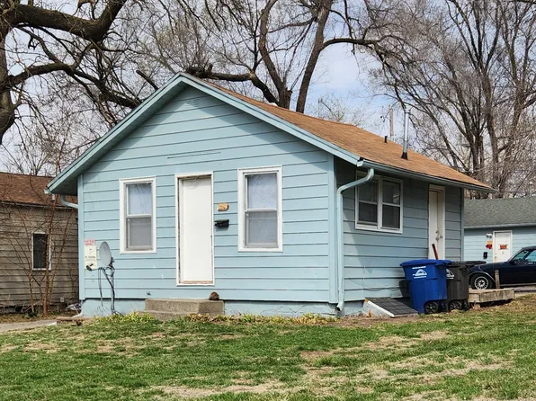 1320 E 25th St, Des Moines, IA 50317