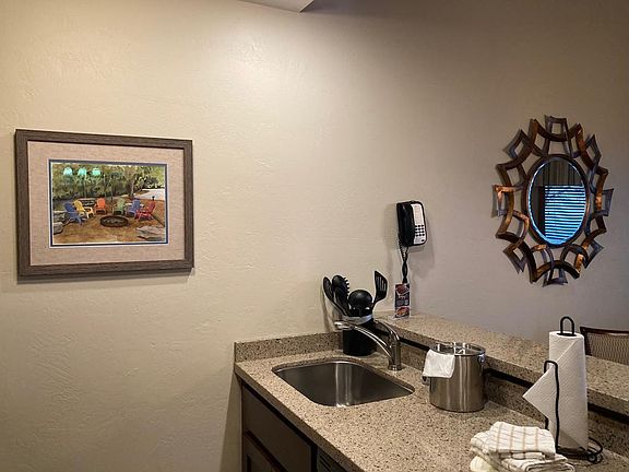 5th image of 4940 N Landmark Cir #3321