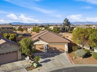 3895 Squirrel St, Las Vegas, NV 89122